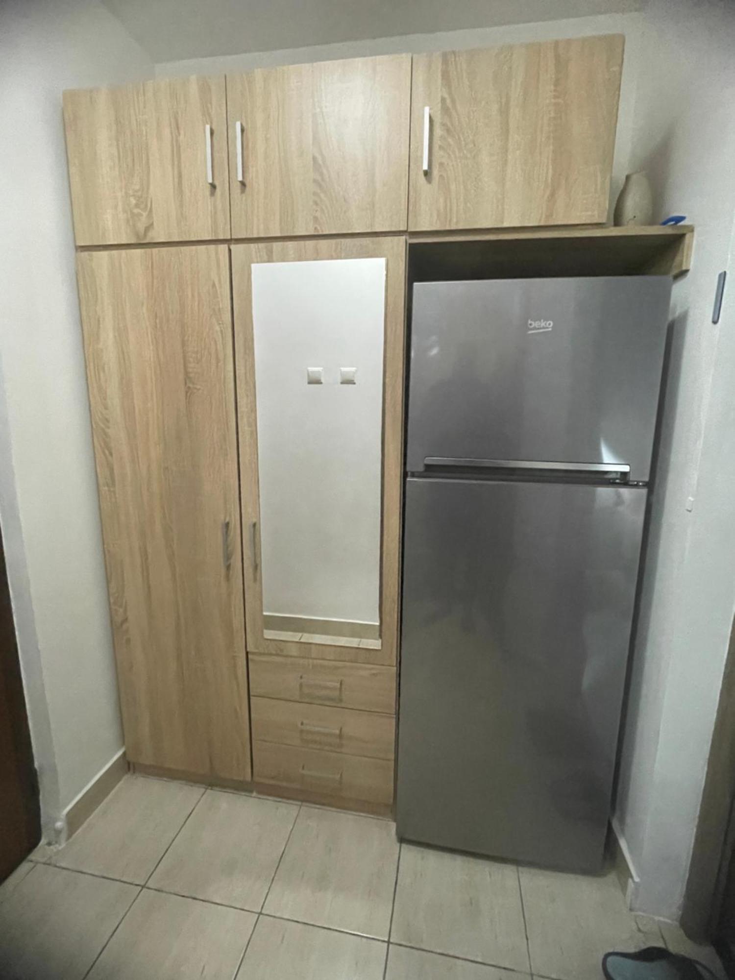 Central Studio Lcs Hunedoara Ngoại thất bức ảnh
